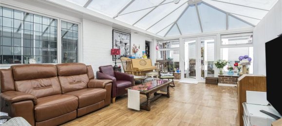 3 bedrooms Bungalow in Barnet, United Kingdom No. 6454 20