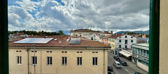 3 bedrooms Apartment in Lucca, Italy No. 329751 24