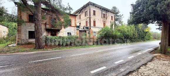 11 غرف نوم منزل في Colmurano, Italy رقم 85721 9