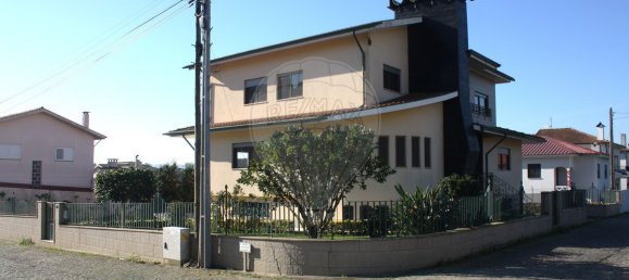 4 bedrooms House in Muro, Portugal No. 175327 3