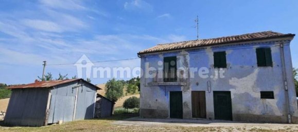 3 bedrooms House in Belvedere Ostrense, Italy No. 379625 2