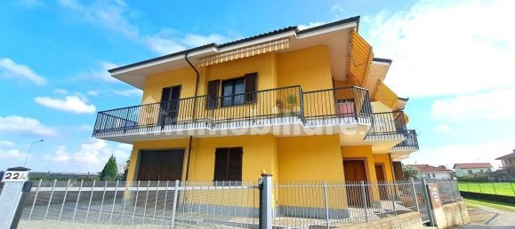 1 bedroom Apartment in Revello, Italy No. 175252 2