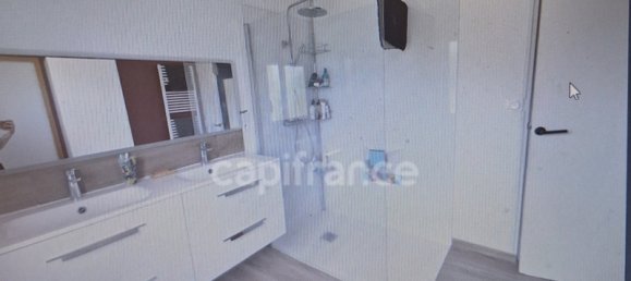 3 Schlafzimmer Haus in Meslay-du-Maine, France, Nr. 292780 6