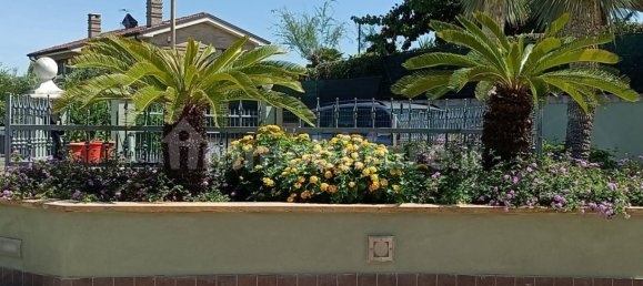 Вилла с 4 спальнями в Порто Реканати, Италия № 12481 5