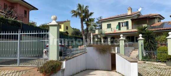 Вилла с 4 спальнями в Порто Реканати, Италия № 12481 33