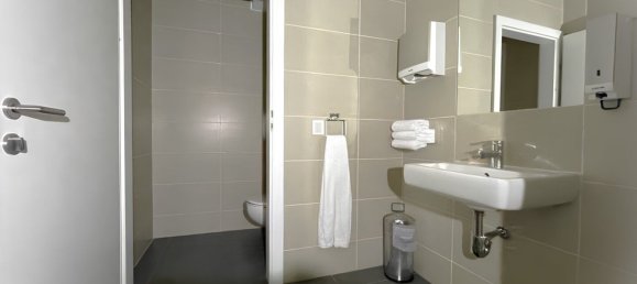 132m² Office in Wieden, Austria No. 233408 15