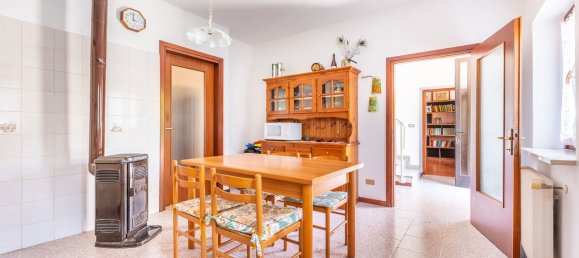 5 rooms House in Udine, Italy No. 78143 3