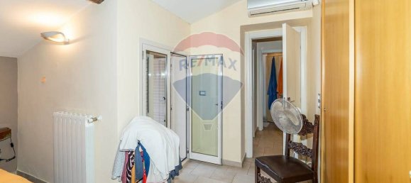 Квартира с 3 спальнями в Сан Джованни ла Пунта, Италия № 126872 12