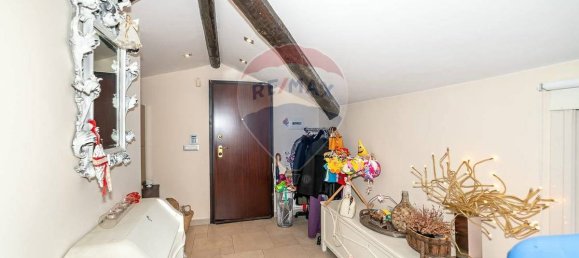 Квартира с 3 спальнями в Сан Джованни ла Пунта, Италия № 126872 2