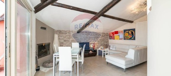 Квартира с 3 спальнями в Сан Джованни ла Пунта, Италия № 126872 3