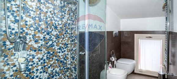 Квартира с 3 спальнями в Сан Джованни ла Пунта, Италия № 126872 15