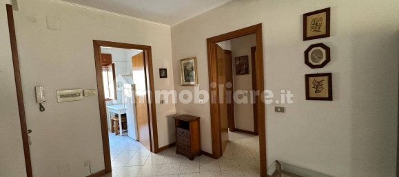 2 bedrooms Apartment in Carsoli, Italy No. 177964 3