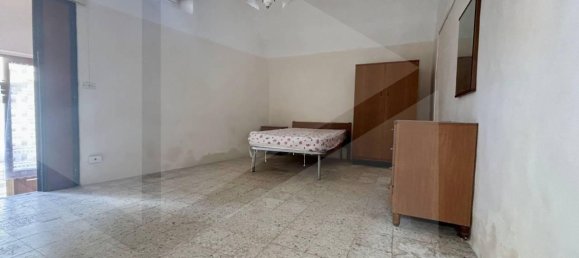 Studio in Bisceglie, Italy No. 33262 4