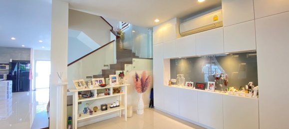 4 bedrooms Cafe / restaurant in Chiang Mai, Thailand No. 10572 2