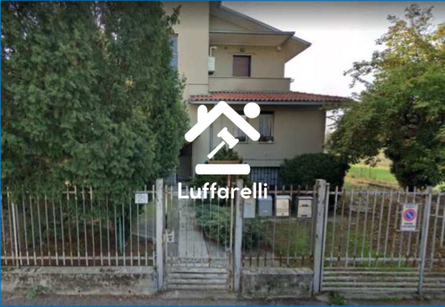 6 rooms Apartment in Brugherio, Italy No. 8526