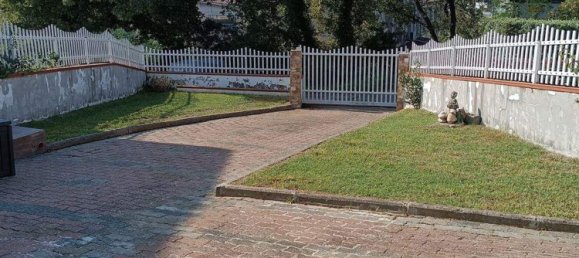 Casa de 6 habitaciónes en Licciana Nardi, Italy No. 221713 3