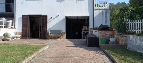 Casa de 6 habitaciónes en Licciana Nardi, Italy No. 221713 12