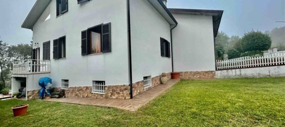 Casa de 6 habitaciónes en Licciana Nardi, Italy No. 221713 27