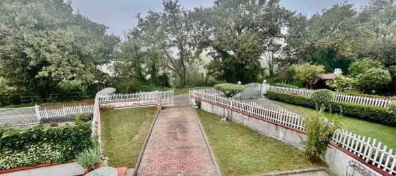 Casa de 6 habitaciónes en Licciana Nardi, Italy No. 221713 24