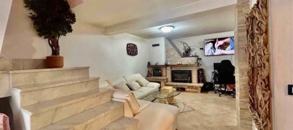 Casa de 6 habitaciónes en Licciana Nardi, Italy No. 221713 49