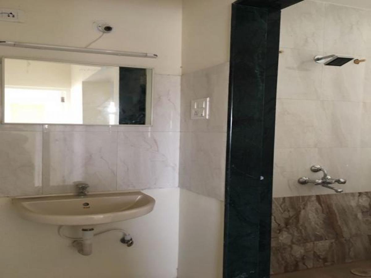 2 bedrooms House in Pune, India No. 47135