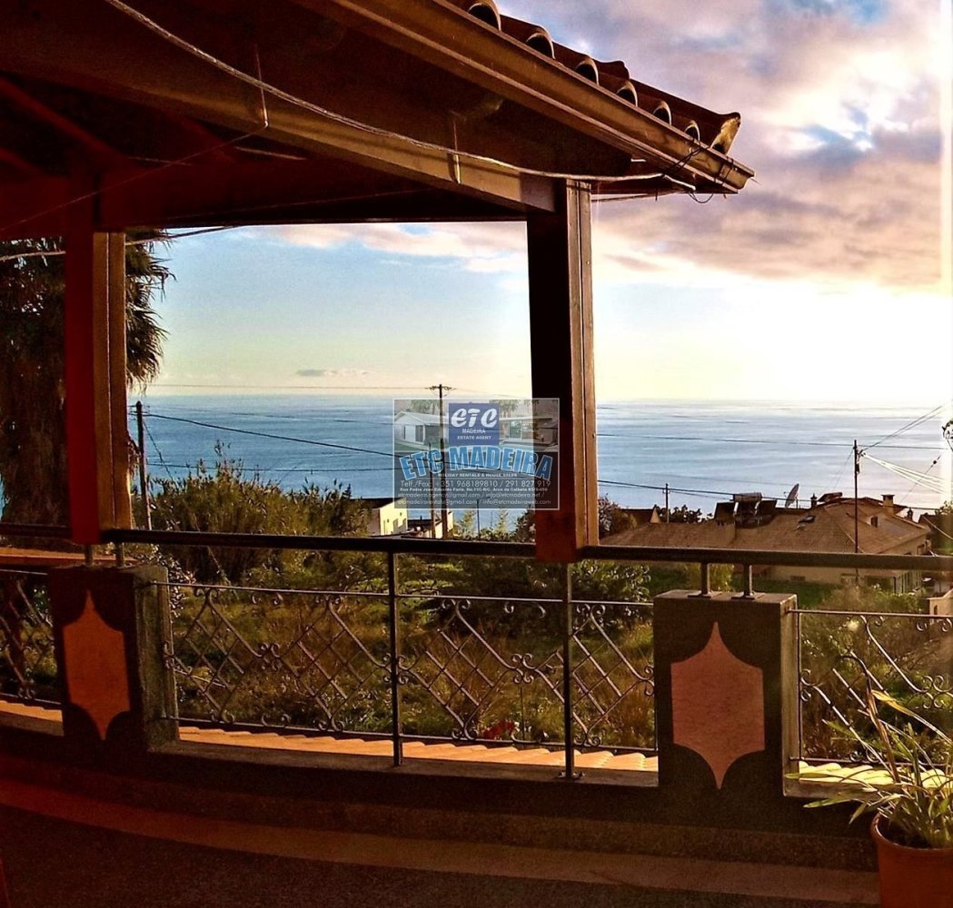 5 bedrooms Villa in Calheta, Portugal No. 138401