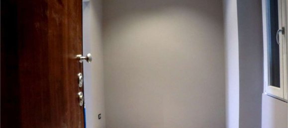 3 rooms Apartment in Seregno, Italy No. 47061 3