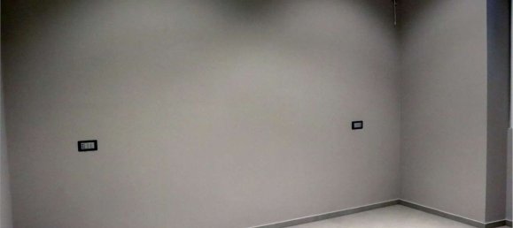 3 rooms Apartment in Seregno, Italy No. 47061 10