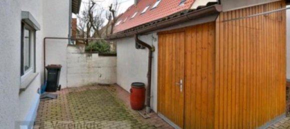 2 Schlafzimmer Stadthaus in Esslingen, Germany, Nr. 301019 2