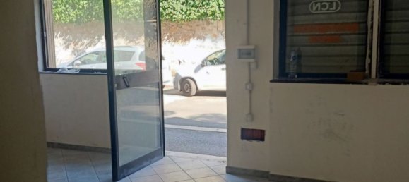 46m² Commercial property in Rome, Italy No. 50119 17