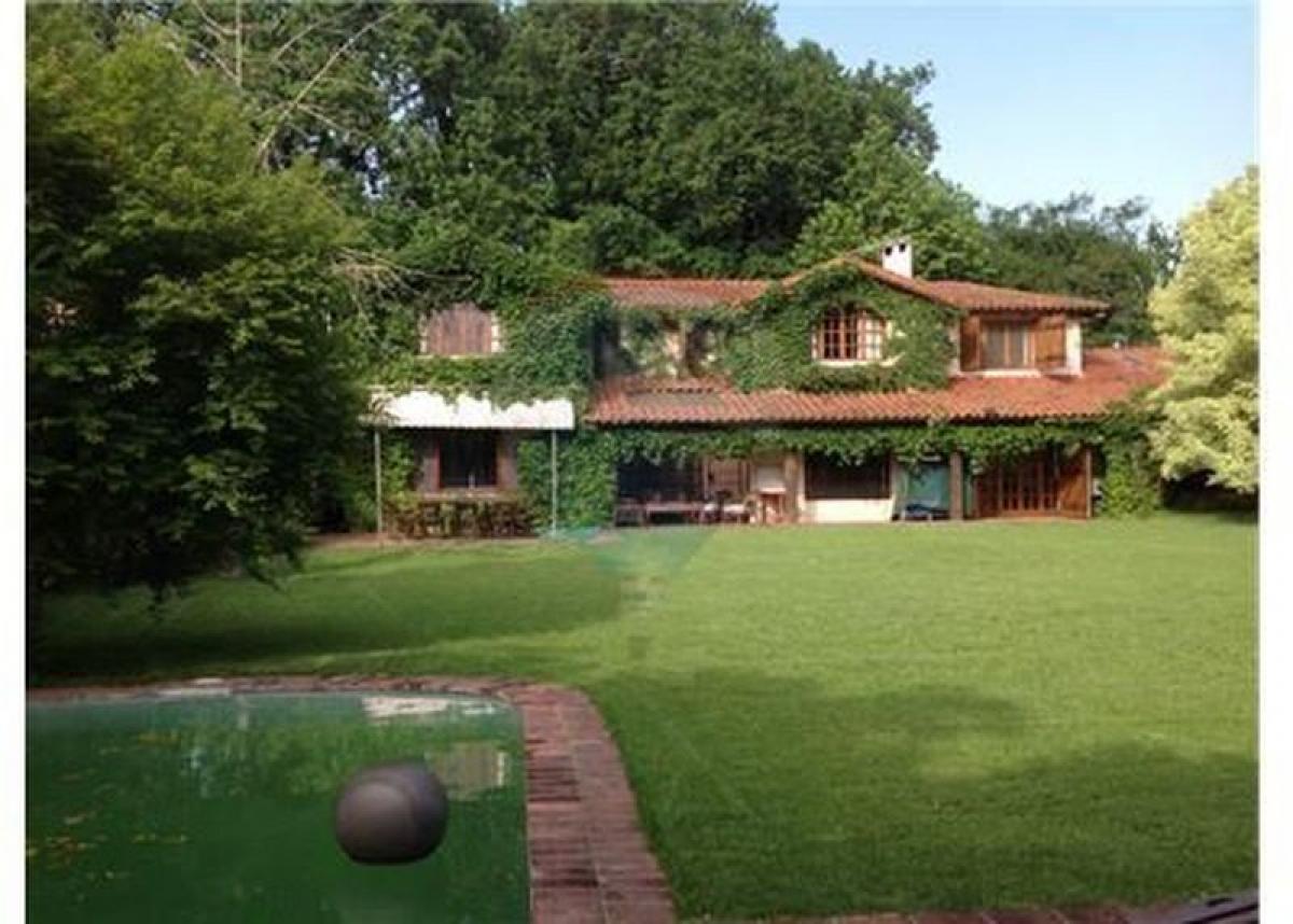 5 bedrooms House in San Isidro, Argentina No. 7406