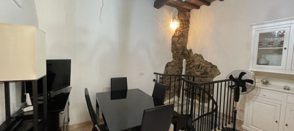 1 bedroom Apartment in Carrara, Italy No. 273945 2