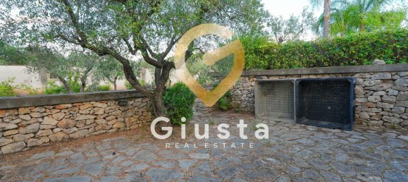 5 غرف نوم فيلا في Guagnano, Italy رقم 357599 16