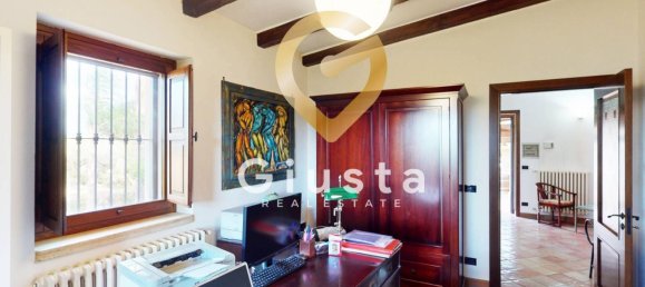 5 غرف نوم فيلا في Guagnano, Italy رقم 357599 33