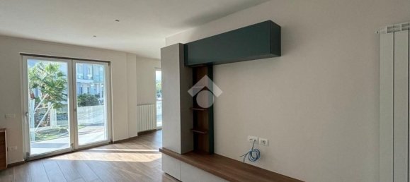 3 bedrooms Apartment in Saviano, Italy No. 326309 2