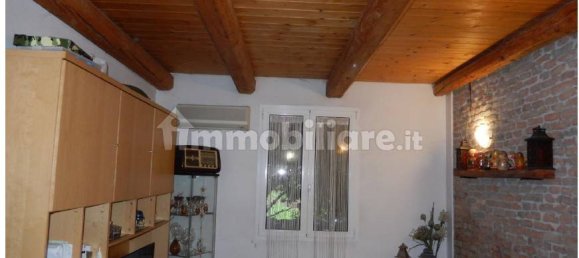 3 bedrooms Apartment in Ferrara, Italy No. 25141 8