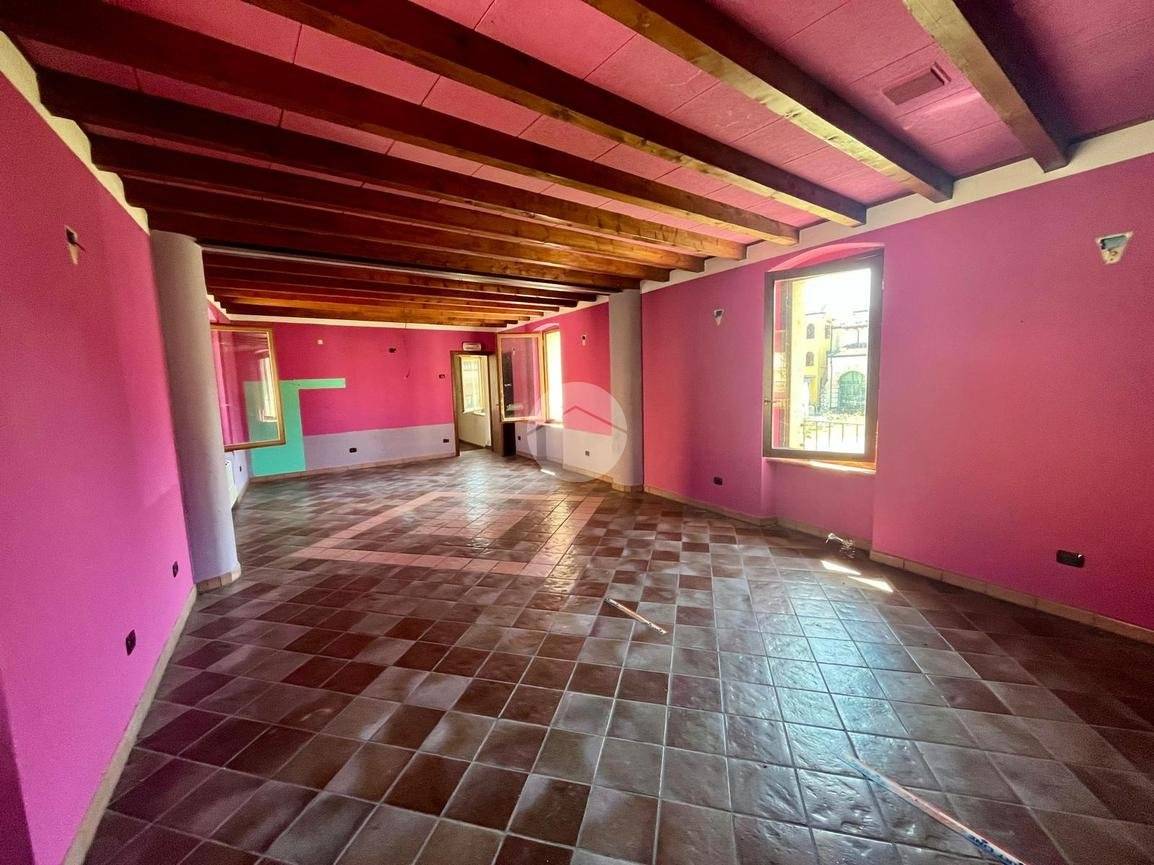 2 Schlafzimmer Penthouse in Caprino Veronese, Italy, Nr. 301859