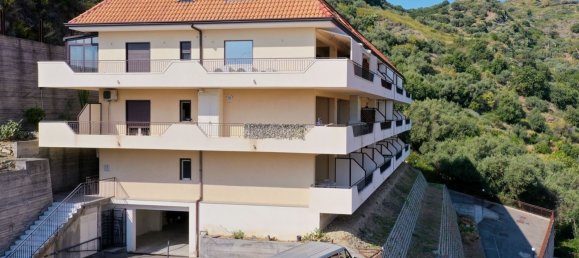 Apartamento de 2 habitaciónes en Letojanni, Italy No. 157987 44