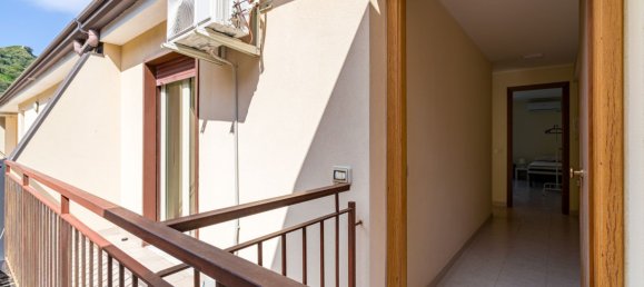 Apartamento de 2 habitaciónes en Letojanni, Italy No. 157987 6