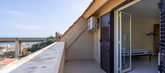 Apartamento de 2 habitaciónes en Letojanni, Italy No. 157987 17