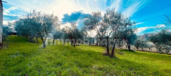 4 Schlafzimmer Villa in Poggio Nativo, Italy, Nr. 80687 2