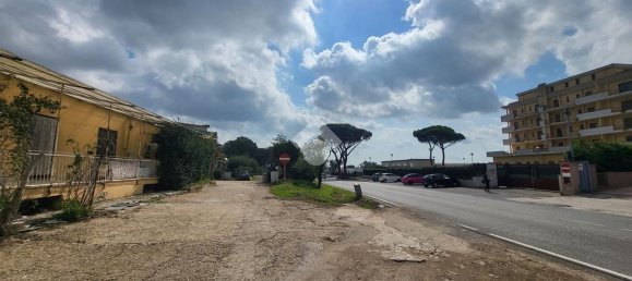140m² Commercial property in Pomezia, Italy No. 225593 39