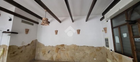 140m² Commercial property in Pomezia, Italy No. 225593 32