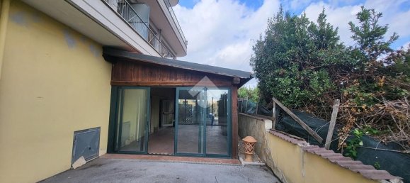 140m² Commercial property in Pomezia, Italy No. 225593 19
