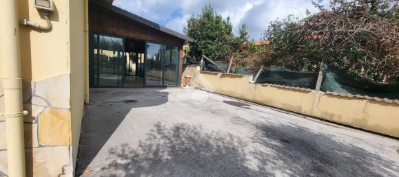 140m² Commercial property in Pomezia, Italy No. 225593 7