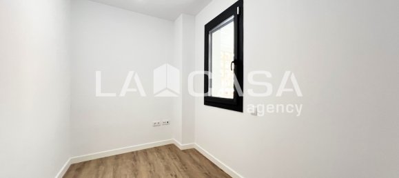 3 غرف نوم منزل ذو طابقين في Badalona, Spain رقم 172621 20