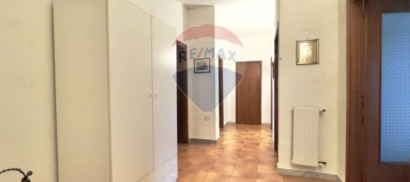 Apartamento de 3 dormitorios en Naples, Italy No. 328123 5