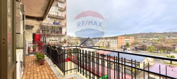 Apartamento de 3 dormitorios en Naples, Italy No. 328123 9