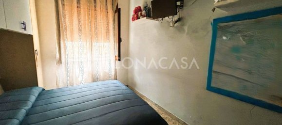 Квартира с 3 комнатами в Бари, Италия № 17048 10