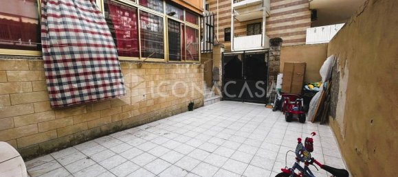 Квартира с 3 комнатами в Бари, Италия № 17048 7